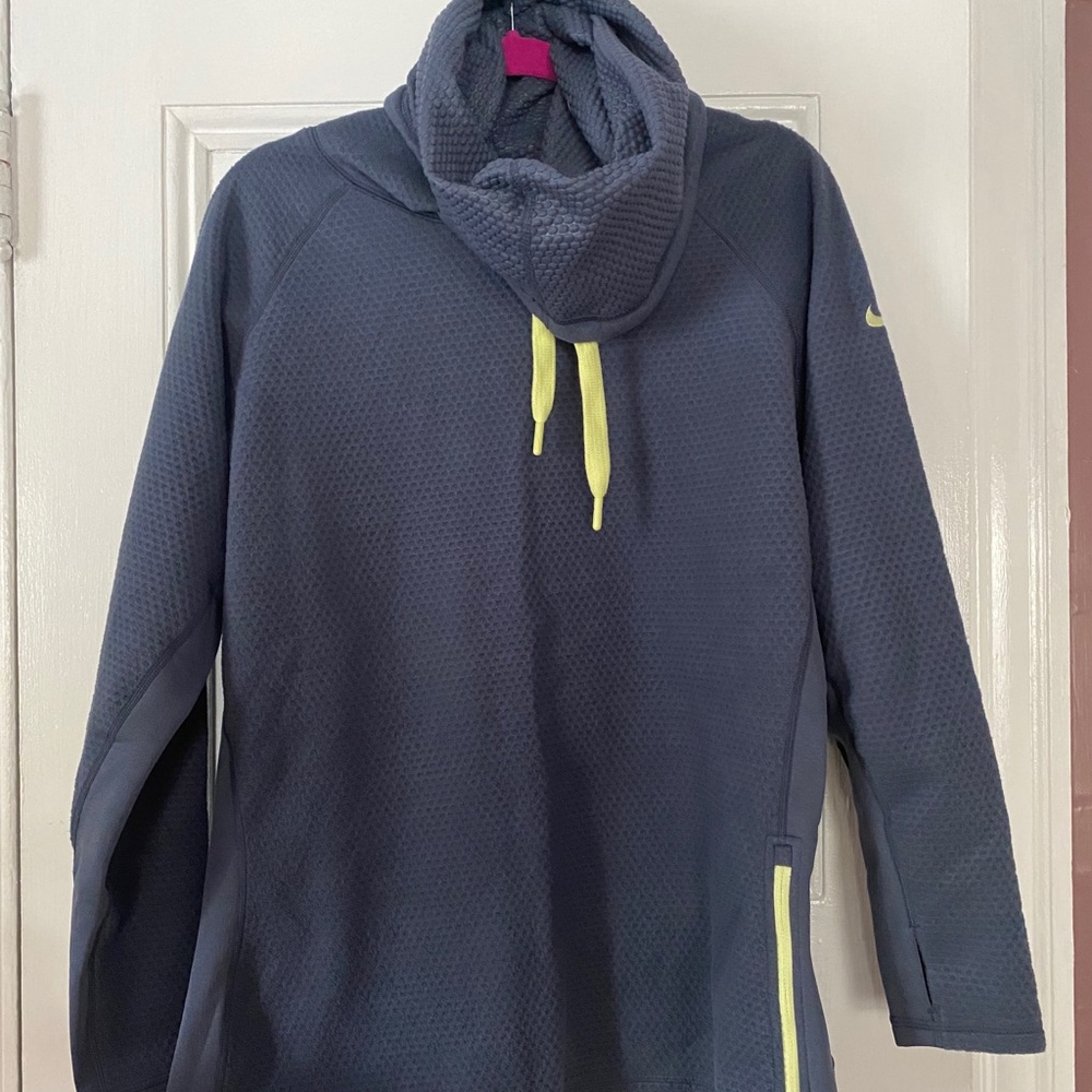 XL Nike Sphere Fitted Cowl-Neck Training Hoodie